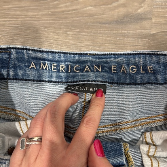 🏁 American eagle Bermuda Distressed Denim Shorts size 30 - Picture 6 of 7